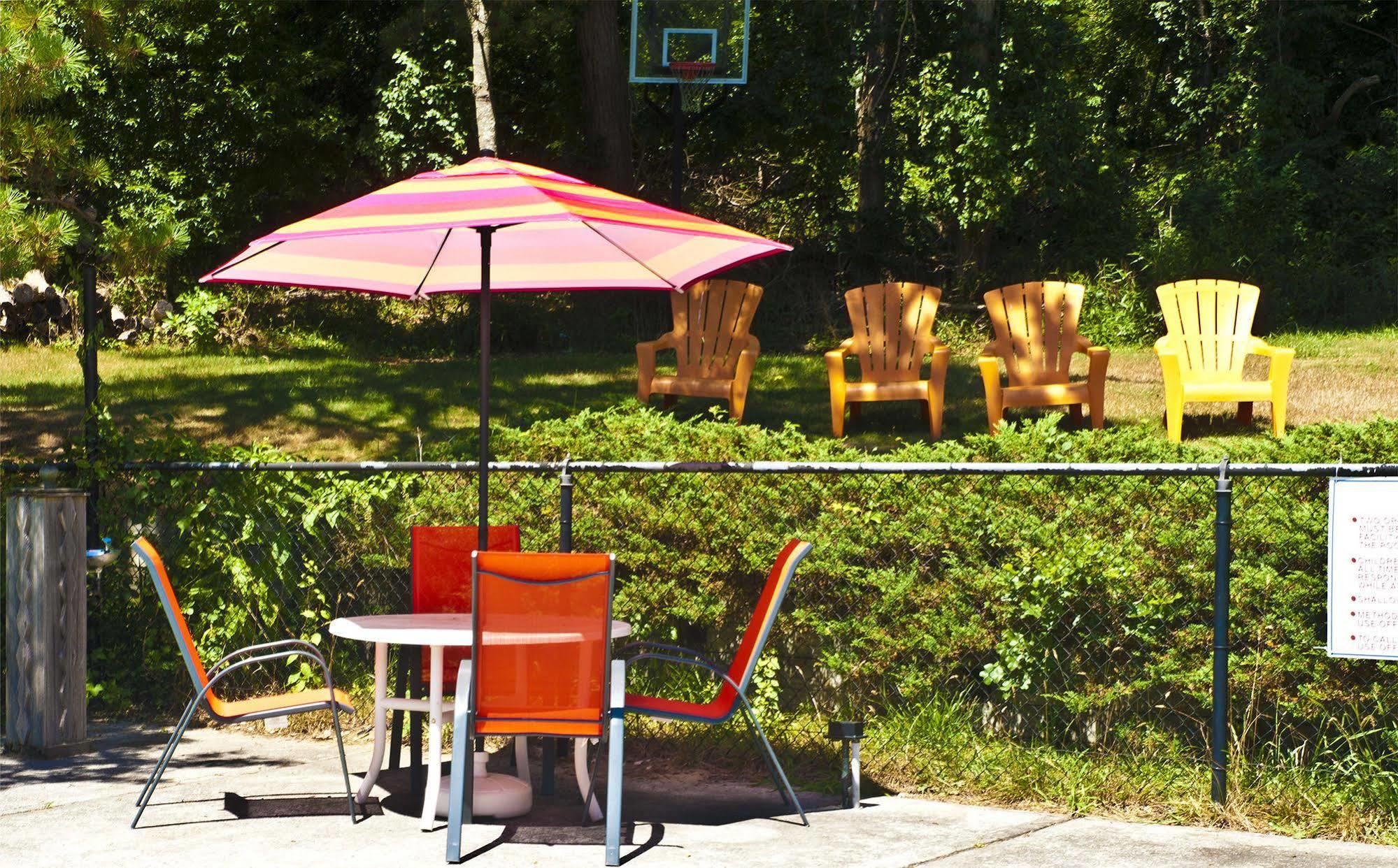 The Easterner Motel Southampton Εξωτερικό φωτογραφία
