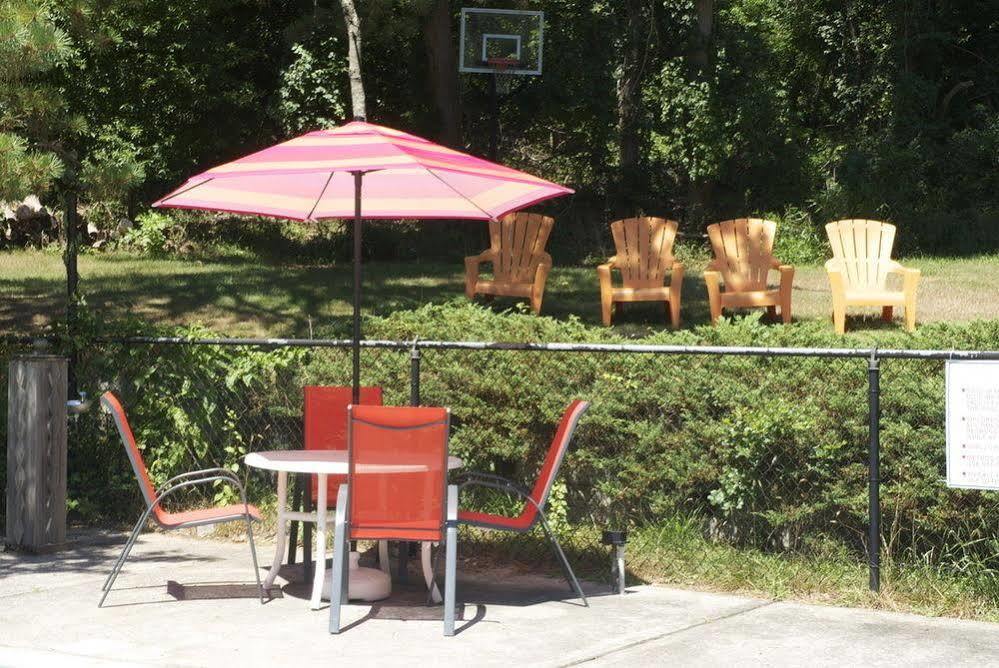 The Easterner Motel Southampton Εξωτερικό φωτογραφία